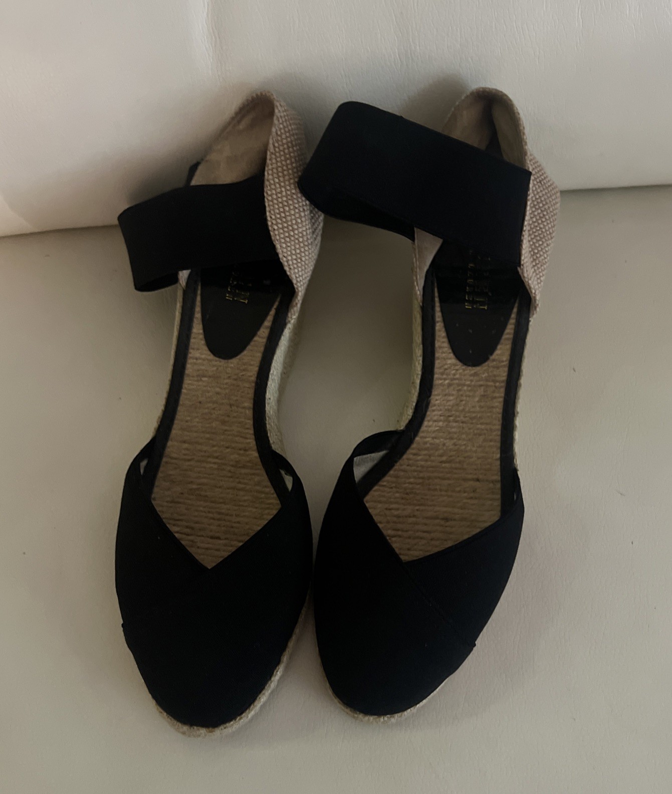 Lauren Ralph Lauren Charla Espadrille Elastic Closed Toe Black Wedge 10?