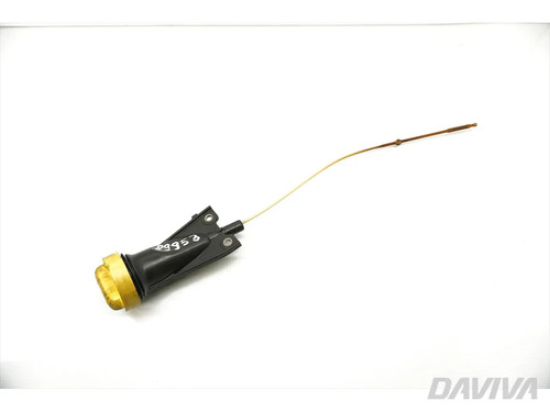 Oil level dipstick