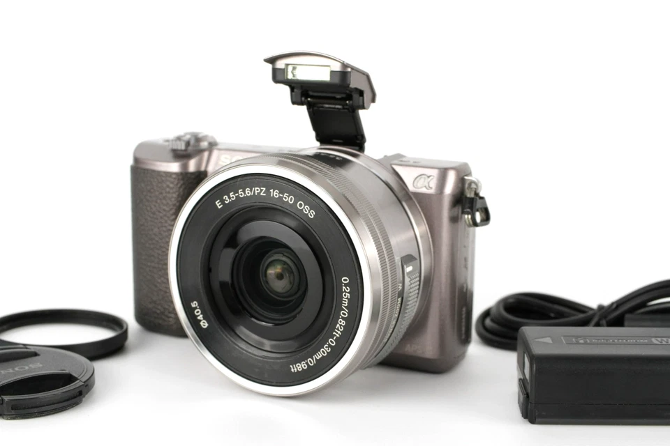 [Near Mint s/c 7910] Sony Alpha A5100 w/ 16-50mm English Language #137A - Photo 1/4