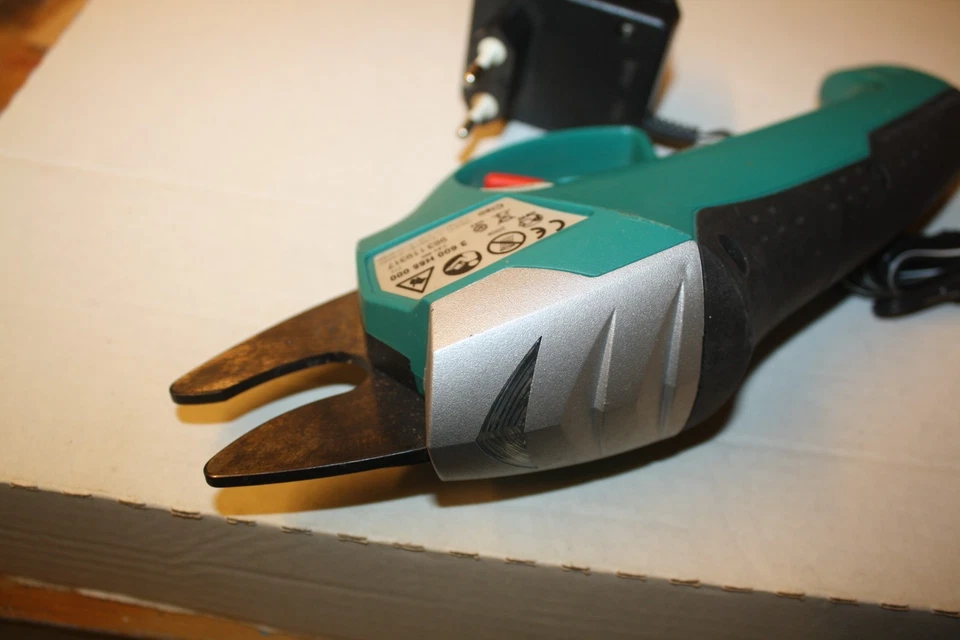 BOSCH Gartengerät CISO Akkubetriebene Astschere - Bild 3 von 4