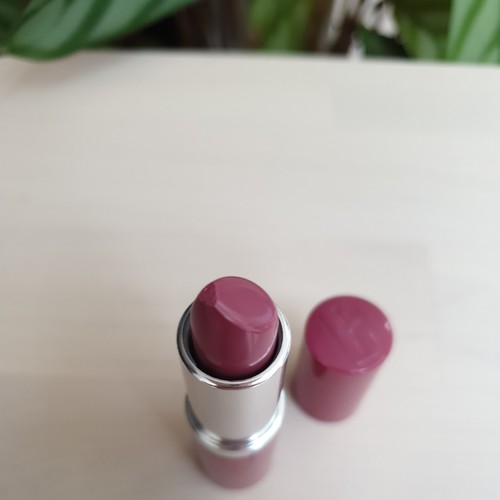 Clinique Pop Lip Colour & Primer - Colour 14 Plum Pop - 3.8g Full Size - Picture 2 of 3
