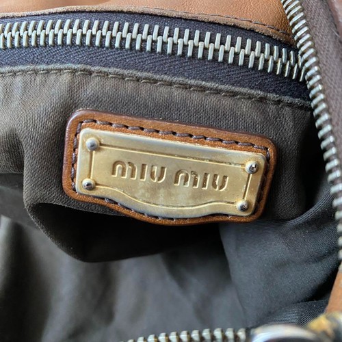 Bolso de Mano Miu Miu Vitello Lux Marrón Detalle de Cinta Auténtico Italia Damas Bolso Grande - Imagen 7 de 10
