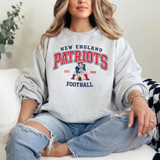 NEW England Football Vintage Mascot Sweatshirt, Retro Patriot Logo Crewneck