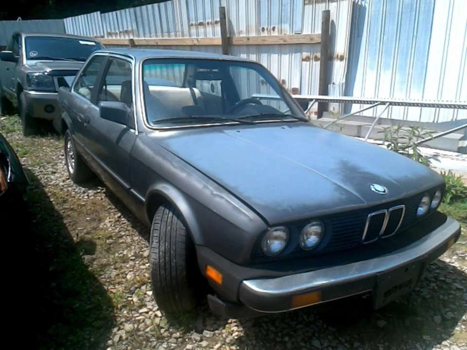 Used Left Headlight Assembly fits: 1985 Bmw 325E Left Grade A - Image 3 of 4