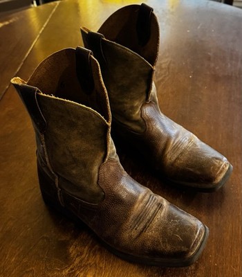 ARIAT Rambler DISTRESSED LEATHER Square Toe WESTERN Boots in COCOA - Men's 6 US