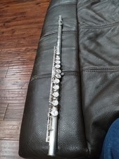 Yamaha Model YFL-225S Flute with Hard Case - Made in Japan