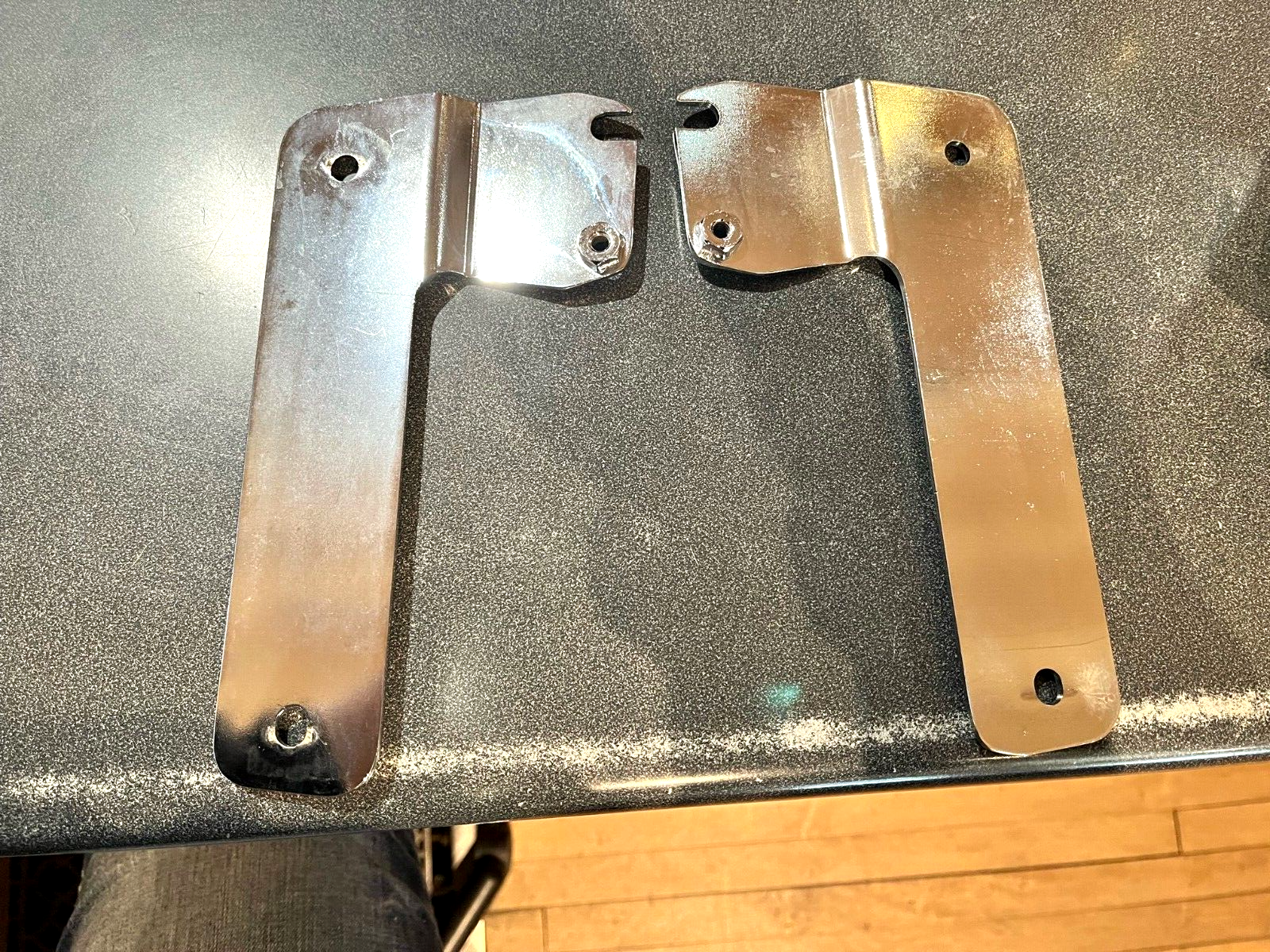 NOS OEM Harley Windshield Bracket Kit 58069 93 for sale online | eBay