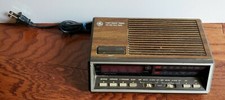 Vintage GE General Electric Model 7-4616B Two Wake Times AM FM Alarm Clock Radio