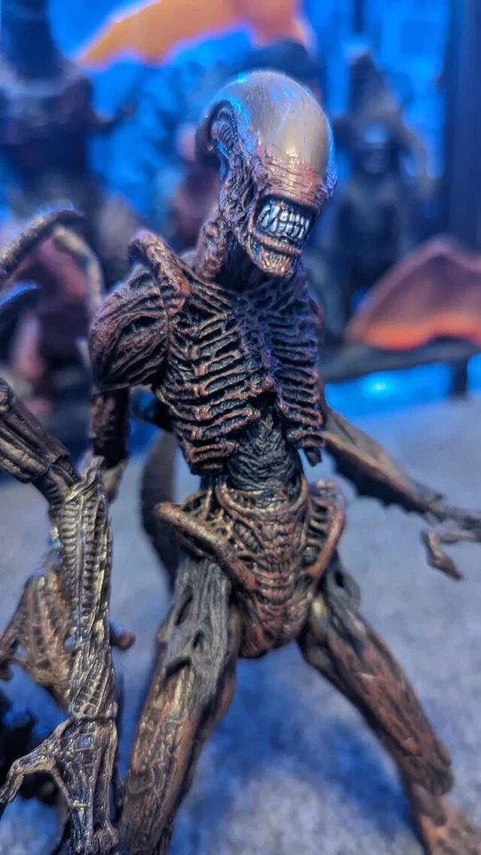Figura de acción Alien Resurrection Movie Maniacs serie 6 Warrior Alien McFarlane Foto 3 de 3