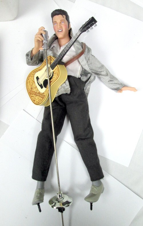 Elvis Presley Telephone Sings & Dances Limited Edition Elvis Presley Telephone Sings & Dances Limited Edition