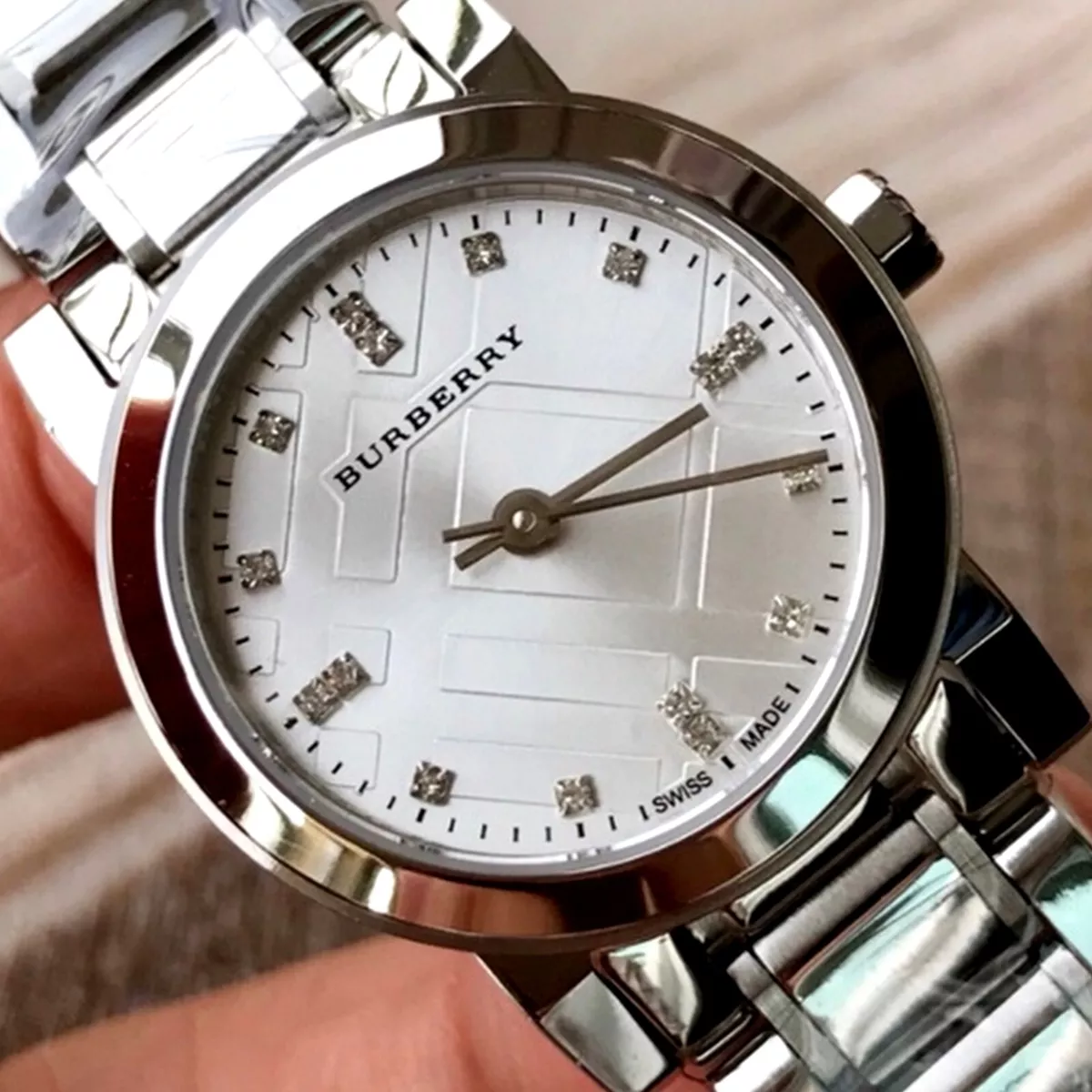Burberry clearance 26mm watch