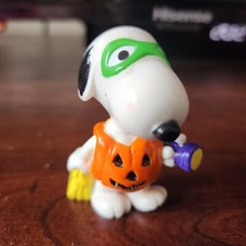 Snoopy As Pumpkin Trick-or-Treat Halloween with Flashlight PVC