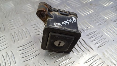 357827571 Heckklappenschloss Heckklappe Stellmotor  Volkswagen Pa DE334988-69