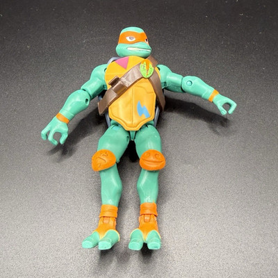 Viacom TMNT Michelangelo Turtle Action Figure 2012 Plastic Green/Orange