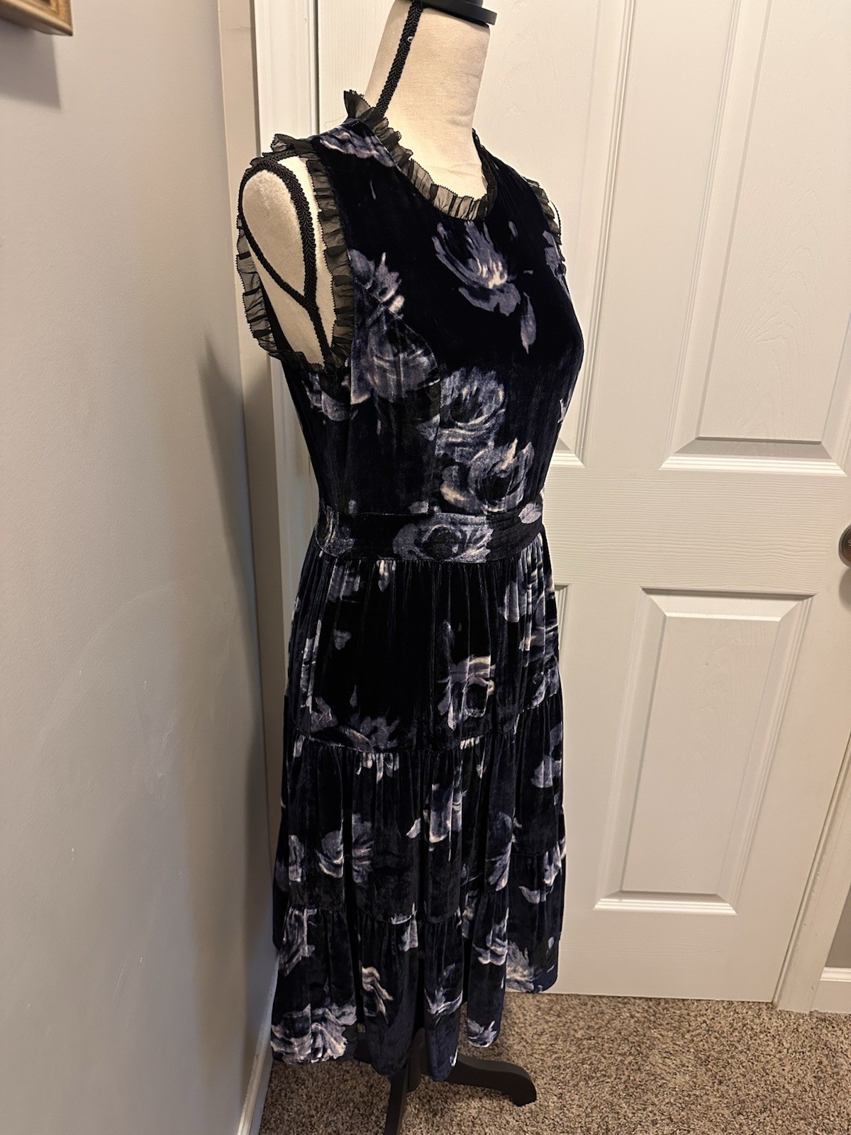 ✨Kate Spade New York Night Rose Ruffle-trim Velvet Dress Navy Size 6 NWT Flowy thumbnail 3