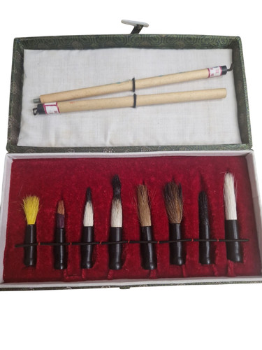 Traditional Chinese Calligraphy Brush Set with Decorative Case