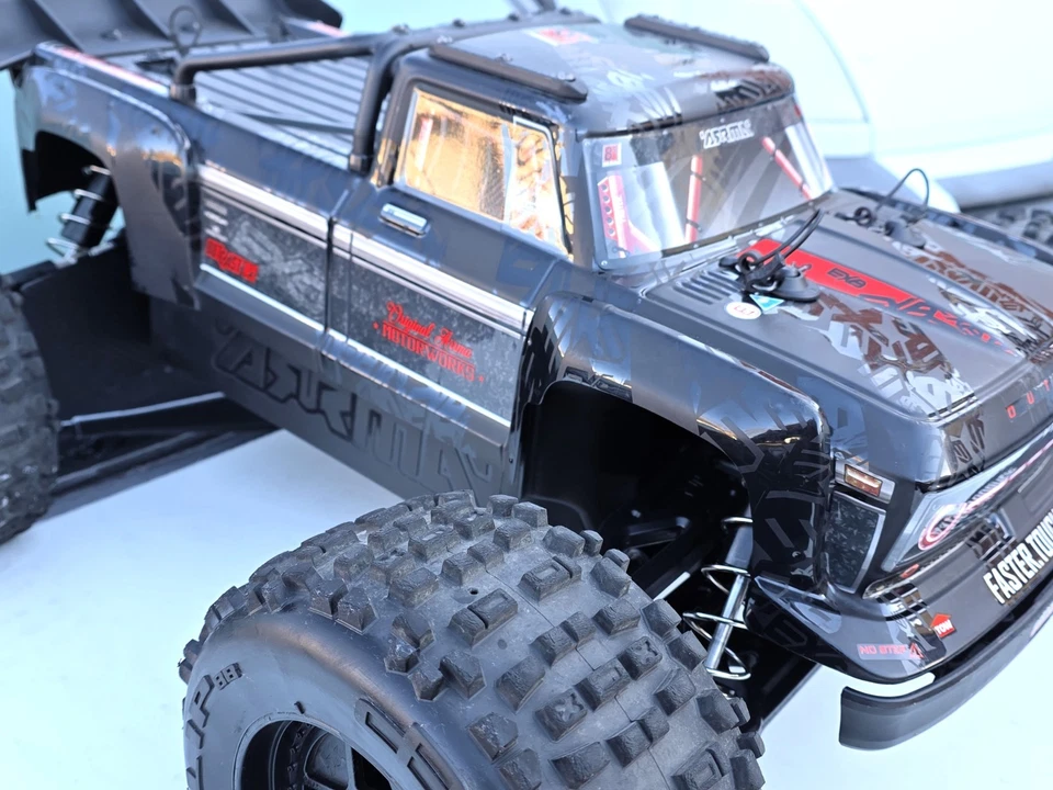 ARRMA 1/5 OUTCAST 8S EXB AVC 4X4 RTR Brushless Stunt Truck+OVP+Upgrades!!! - Bild 3 von 4