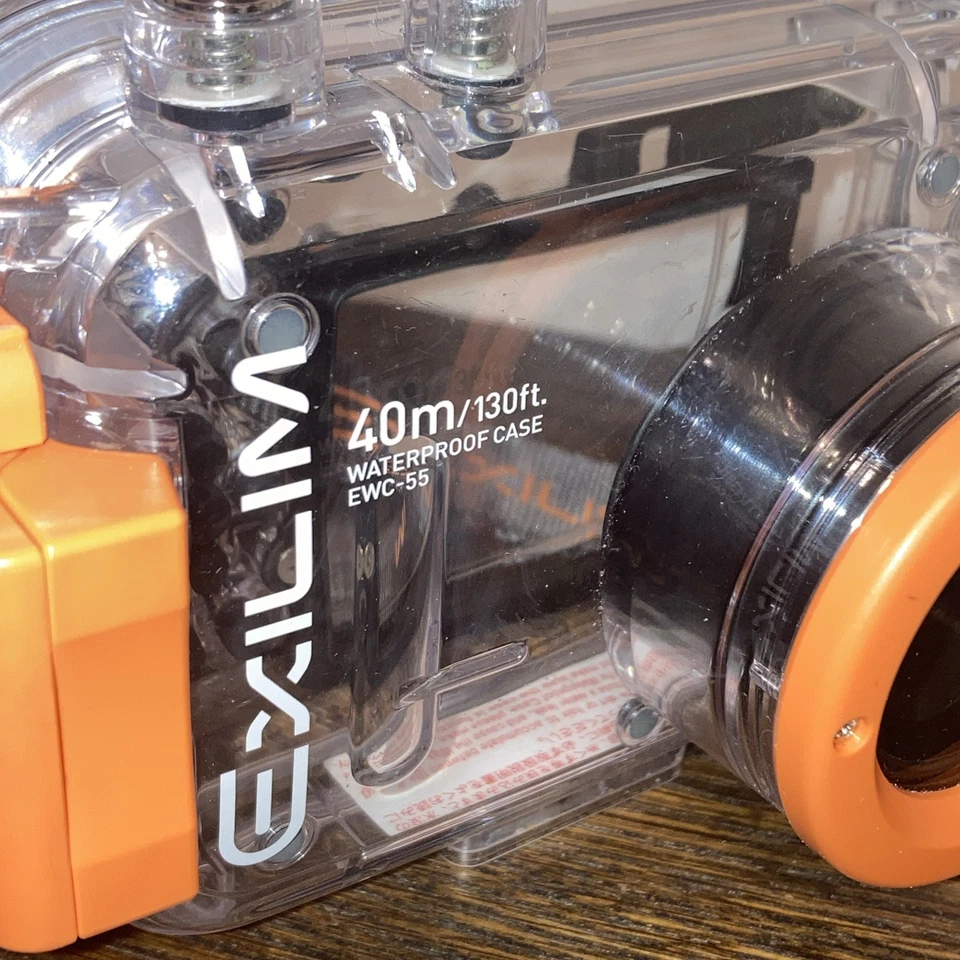 Estuche impermeable EXILIM 40 mm/130 pies EWC-55 CASIO para cámara submarina Foto 2 de 4