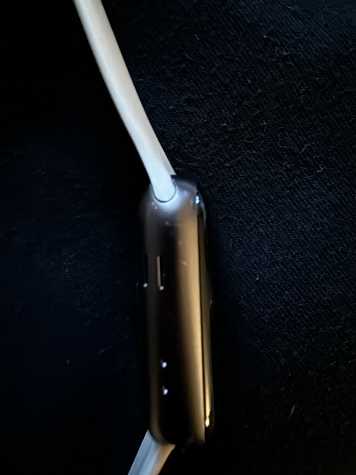 APPLE WATCH SERIES 3 • 42MM • WIFI • GPS • BATTERY LIFE • SLIGHT