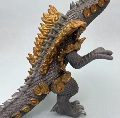 Ultraman Max Ultra Monster Series Natsunomeryu Figure 2005 BANDAI