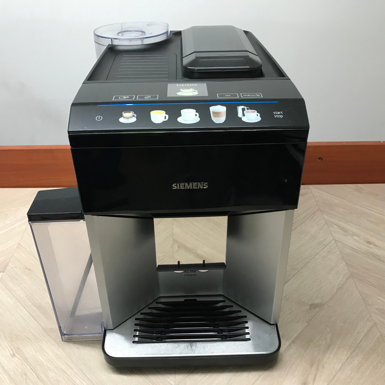 SIEMENS EQ500 integral TQ503GB1 Bean to Cup Automatic Coffee Machine eBay