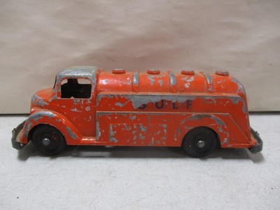 1930's Hubley Gulf Oil Tanker Truck