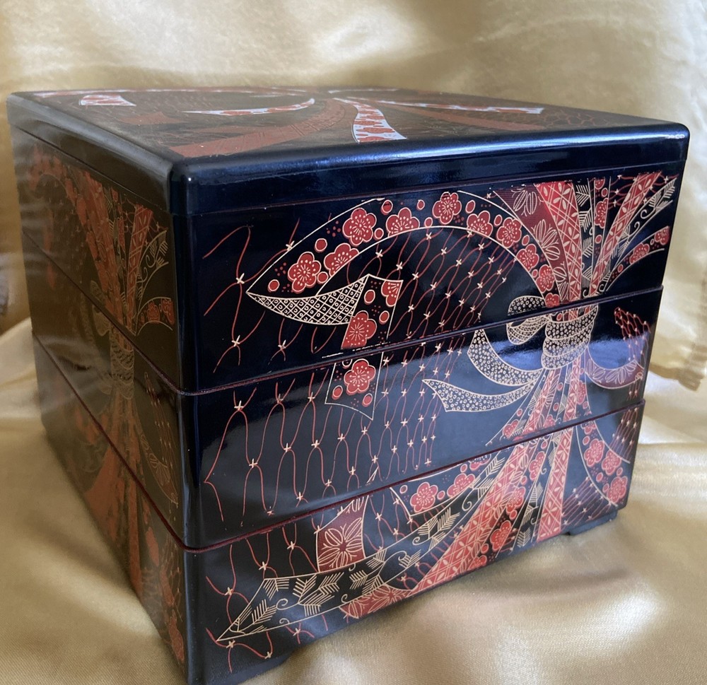Jubako Bento Box Japanese Threetiered box lacquered antique