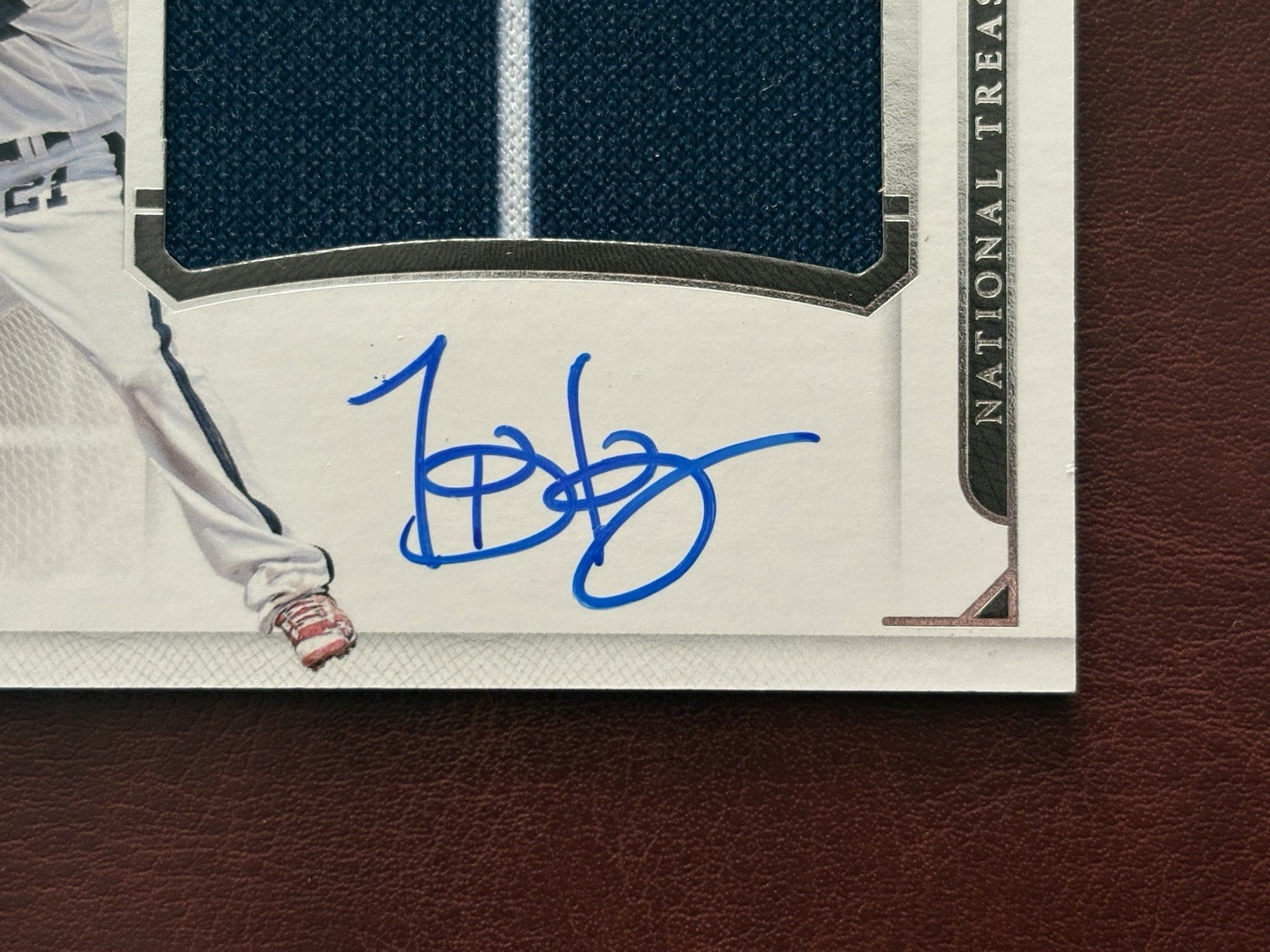 2016 Panini National Treasures Todd Frazier Patch Auto #/25 Colossal Chicago MLB view 2