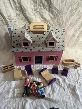 Melissa Doug Doll House Set Wood w Furniture and family people figures