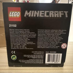 LEGO Minecraft Micro World 21102 Complete Set 480 Pieces Steve Creeper 2012