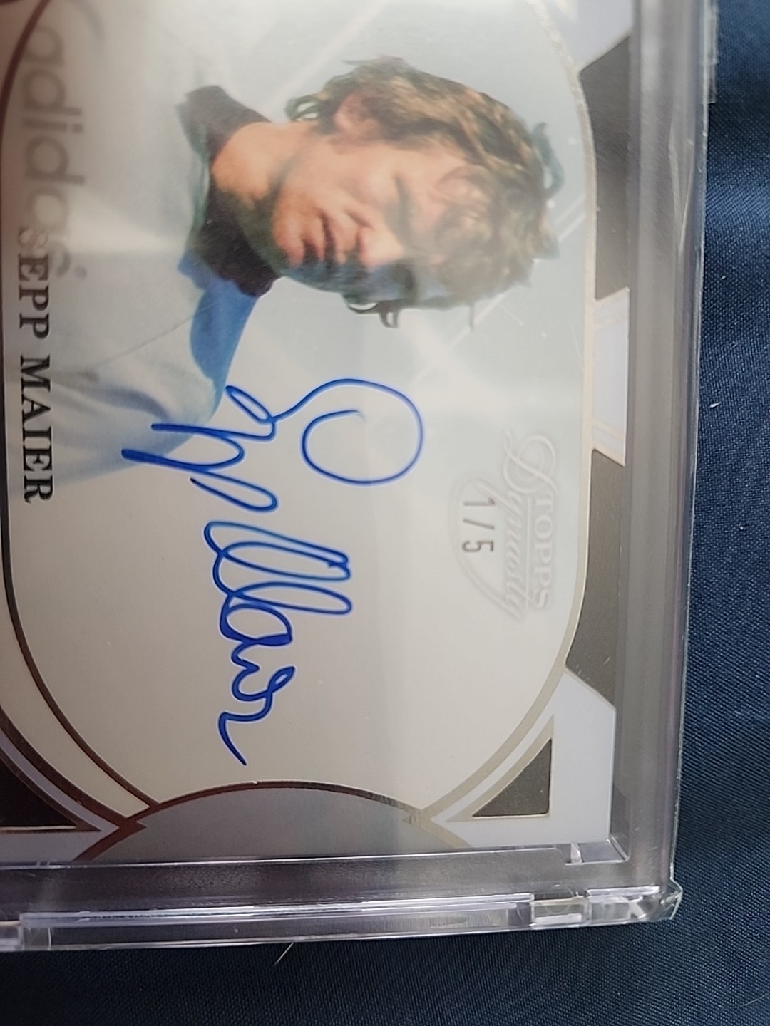 2024-25 Topps Dynasty Sepp Maier Auto Black 1/5 Jersey Match FC Bayern Munchen view 3