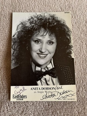 ANITA DOBSON- ANGIE WATTS   (EASTENDERS) HAND SIGNED BBC CAST CARD