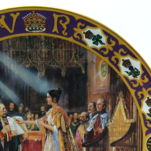 Royal Doulton, King's & Queens Of The Realm Queen PN4 Victoria's Coronation 10¼" - Picture 2 of 11