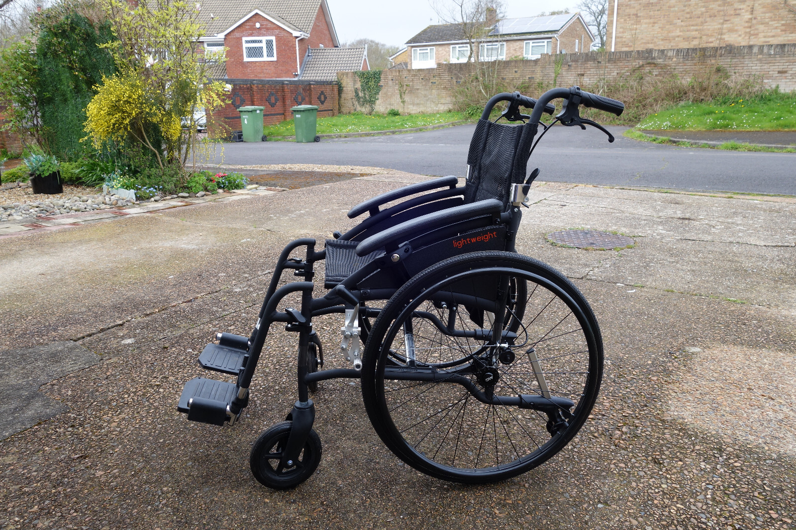 Lightweight Folding Wheelchair attendant brakes Self Propelled eBay