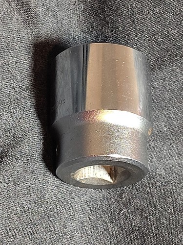 Blackhawk 60048 1-1/2" SAE Chrome 12-Point Socket - 3/4" Square Drive - Picture 10 of 11