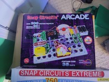 Snap Circuits Arcade Electronics Kit Open Box Complete Unused