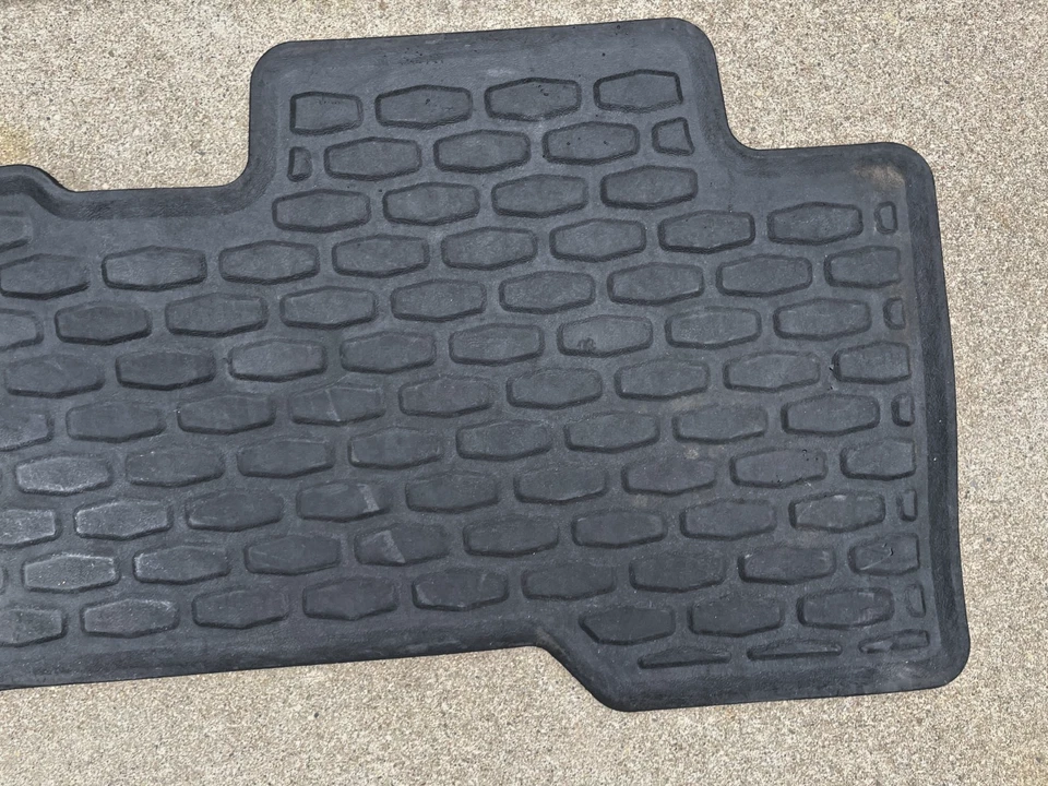 2003 - 2008 Honda Pilot All-Weather Heavy Duty Rubber Floor Mats Set Black OEM - Image 4 of 4