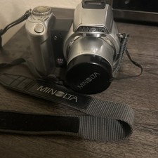 Vintage Minolta DiMAGE Z1 3.2MP Digital Camera Silver - Y2K Digicam