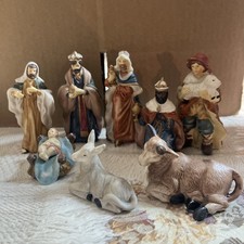 Vintage 8-Piece Hand Painted Porcelain Partial Nativity Set For Christmas  