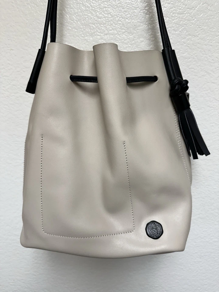 Vince Camuto Lorin Hobo ведро наплечная сумка, кожа с шнурком кисточки бежевый - Изображение 2 из 4