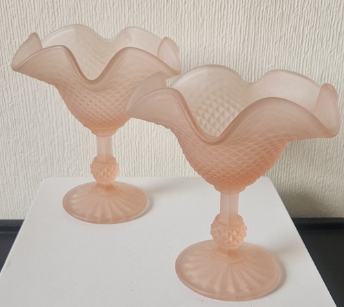 Vintage 2 Ivima Rosa Satiniert Glas Eisbecher Schüsselnagel Standfuß Kompott Schüsseln... - Bild 10 von 11