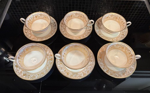 Wedgwood FLORENTINE GOLD W4219 PEONY SHAPE CUPS and SAUCERS Set of 6