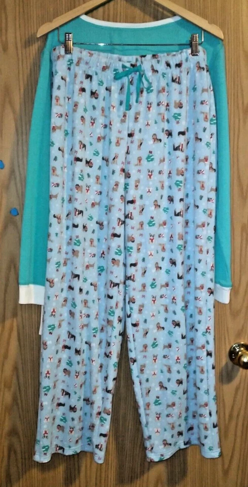 HANES COMFORT SLEEP 2 PIECE PAJAMA SET SNOW DOGS IN SCARVES SPANIEL+ SIZE XL NWT - Image 2 of 4