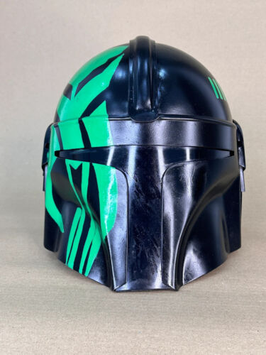 Hasbro Star Wars The Black Series The Mandalorian Premium Metal Helmet - Picture 3 of 5