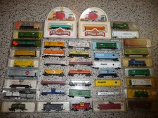 BIG pick  choose LOT vintage N-scale train box car tanker caboose, etc 