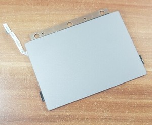 Touchpad Board mit Kabel aus Notebook Medion P6645
