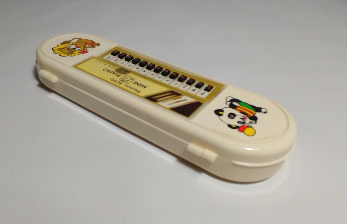 ELECTRON ECHO 80s MINI PIANO + SONG BOOK IN WHITE PENCIL