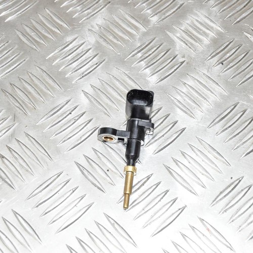 VOLKSWAGEN PASSAT Motortemperatursensor B8 2.0 TDI 04E919501B 2016