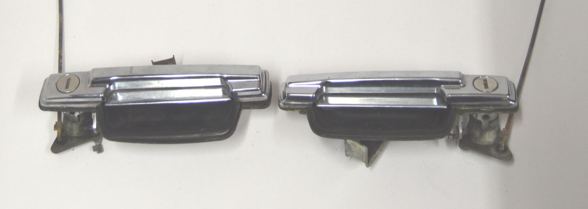 Jaguar XJS V12 RIGHT AND LEFT Exterior Door Handles Excellent
