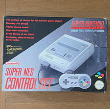 Nintendo SNES Super Nintendo PAL Console. Control Set. Extra Controller + Scart